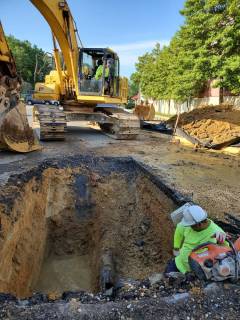 DF05CAC7-AF4E-48C1-A684-E13A07CE25F3_16212534648072417270129772228656-c9760b_1